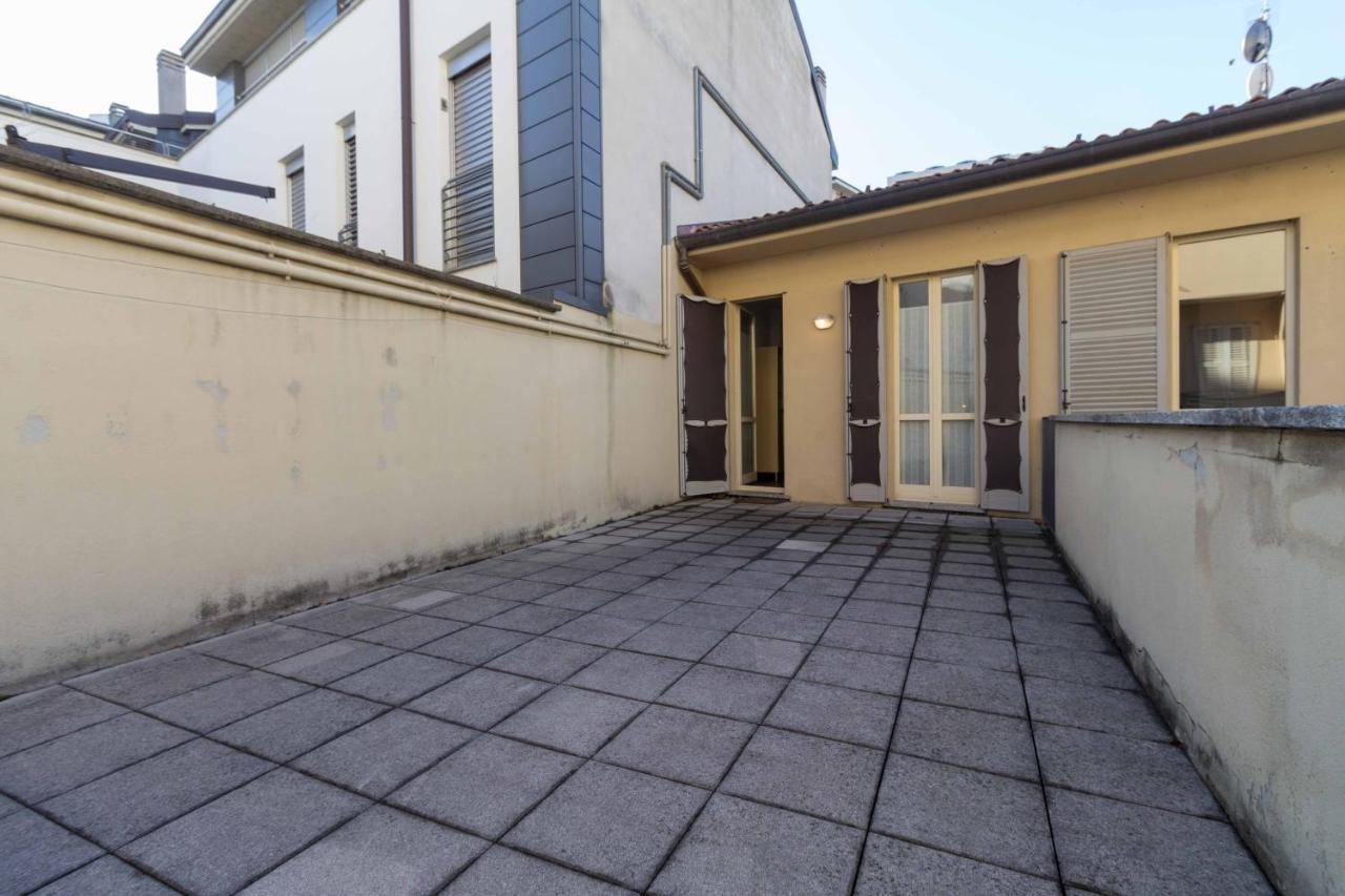 Galleria Roma Apartment - Affitti Brevi Italia Lecco Exterior foto